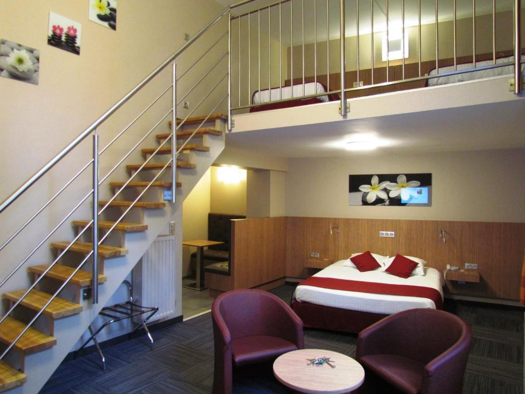 Infotel Mons Habitación foto
